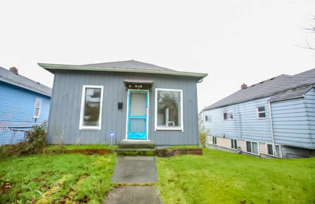Charming 2 Bedroom 1 Bath Home - Downtown Everett photos photos