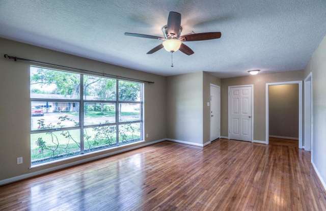 9519 Carousel Lane Gallery 3