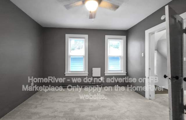 901 1/2 Edgewater Ave Gallery 3