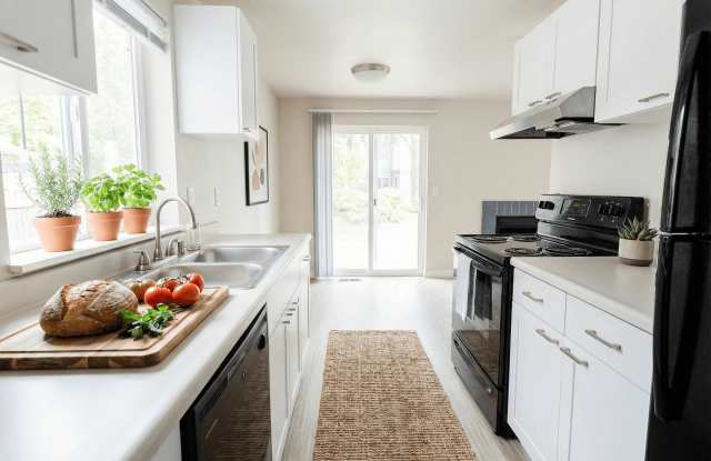 NOTCH8 APARTMENTS Gallery 2