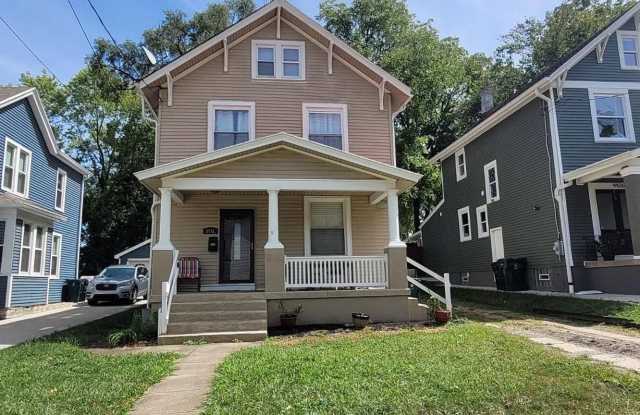 Madisonville- Charming 3+ bedroom 1.5 Bath, 1 car detached photos photos