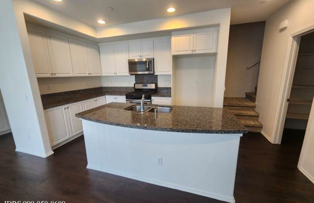 Upland 3 Bedroom Townhouse Gallery 4
