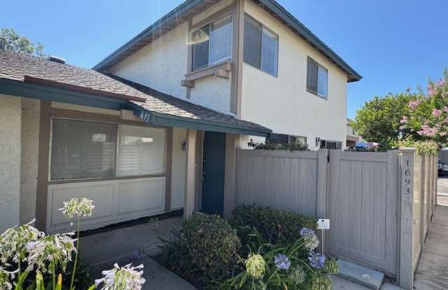 Charming 3 Bedroom in Thousand Oaks photos photos