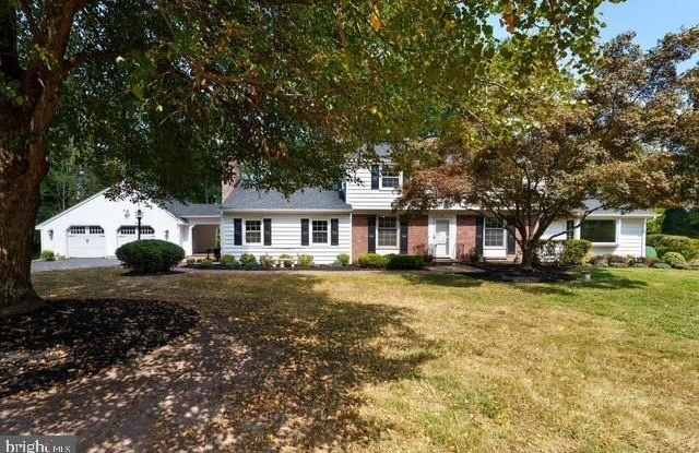 16 CHERRY BROOK Drive - 16 Cherry Brook Drive, Somerset County, NJ 08540