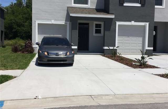 1720 HUBBELL ROAD - 1720 Hubbell Road, Wesley Chapel, FL 33543