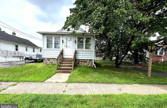 320 PRINTZ AVE photos photos