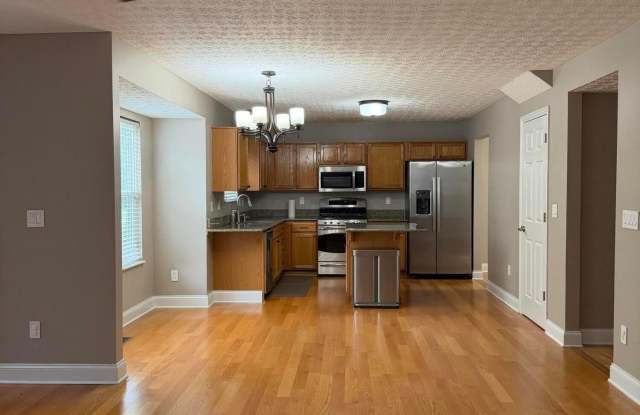 6202 Kendall Ridge Boulevard Gallery 4