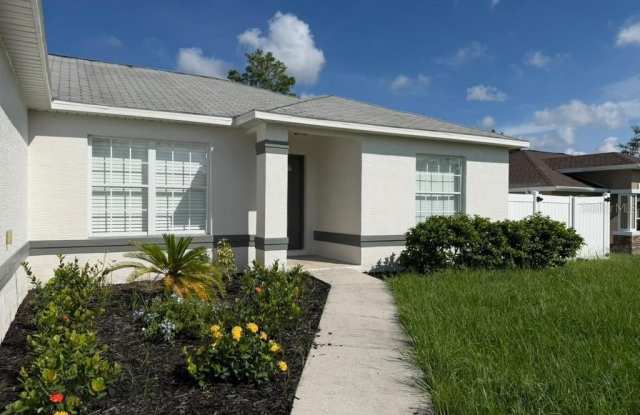 10255 NORWICK Street Gallery 1