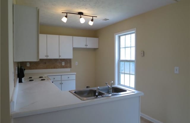 1550 Racquet Club Drive Gallery 3