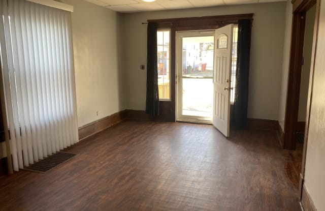 1004 Bedford Avenue Southwest photos photos