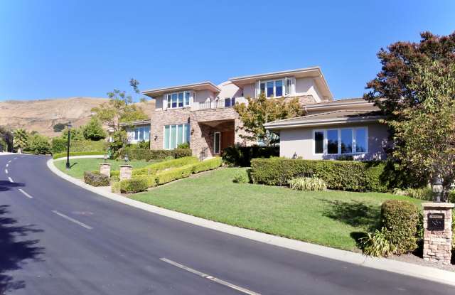 Spacious Luxury Home in Desirable Location - Vineyards-Avalon-Fremont! - 2621 Grapevine Terrace, Fremont, CA 94539