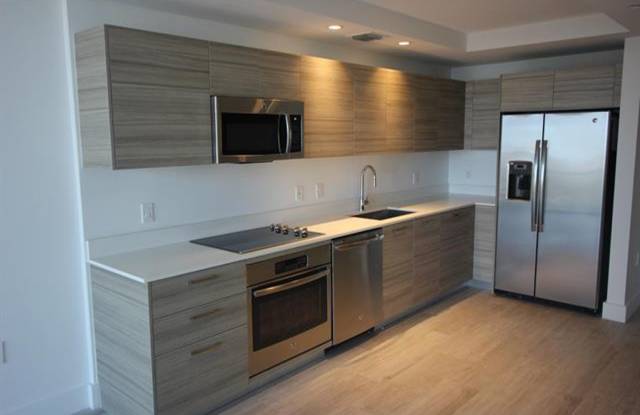 121 NE 34th St cu-806A, Miami, FL 33137 Gallery 1