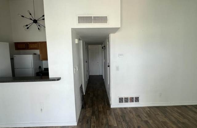 8609 Mercury Street Gallery 4