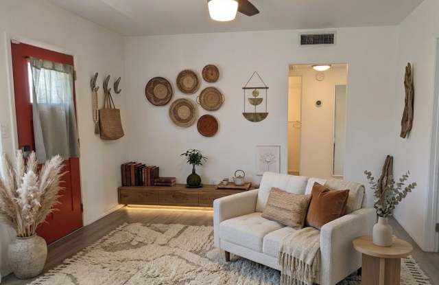 1517 E Roosevelt Street photos photos