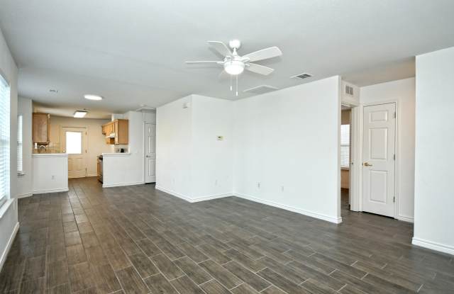 411 Delmar Ave Gallery 4