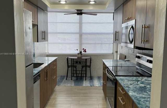 18041 Biscayne Blvd photos photos