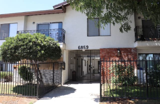 6859 Woodman Ave 6 - 6859 Woodman Avenue, Los Angeles, CA 91405