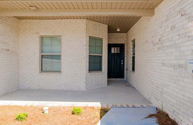 3 bed home in quiet Cantonment photos photos
