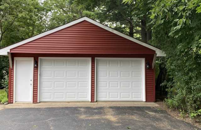 18220 W Lindenwood Dr Gallery 3