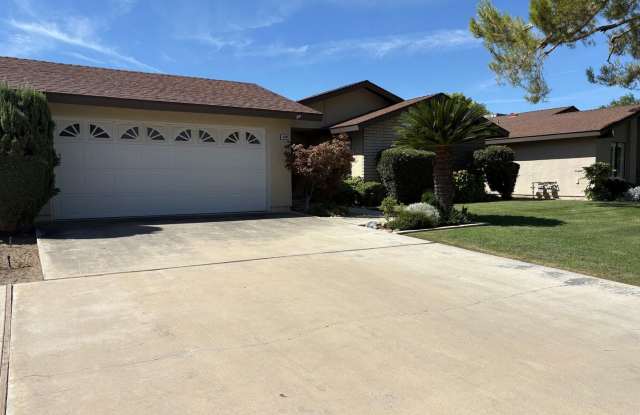 2‑Bed, 2‑Bath Condo in Bakersfield | Garage, Water Included photos photos