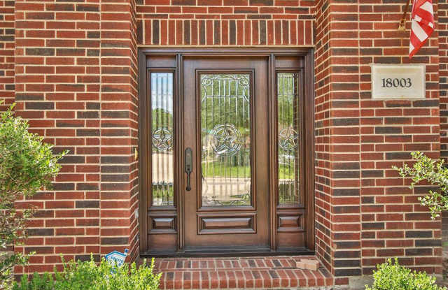 18003 Silver Ash Lane Gallery 3