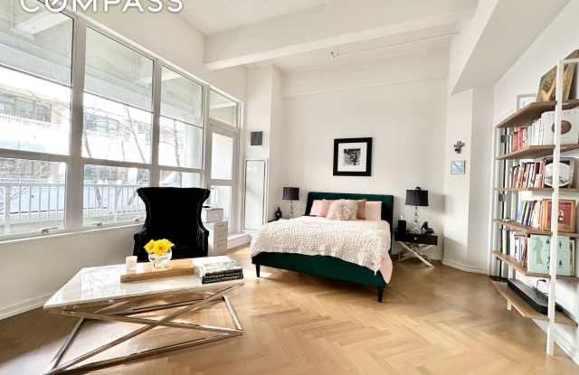 184 Kent Avenue photos photos