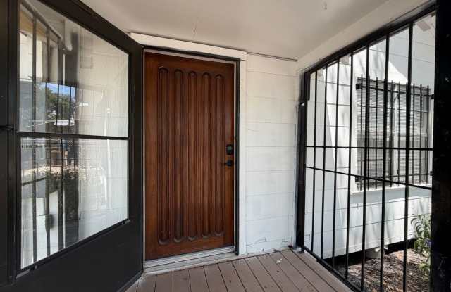 THREE BEDROOM ONE BATH HOUSE Gallery 4