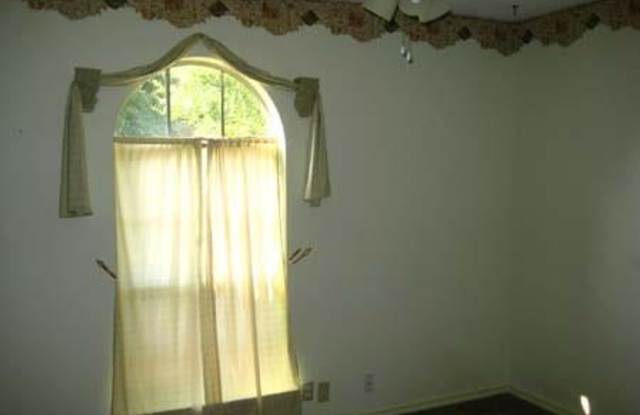 109 Shoreway Circle Gallery 3
