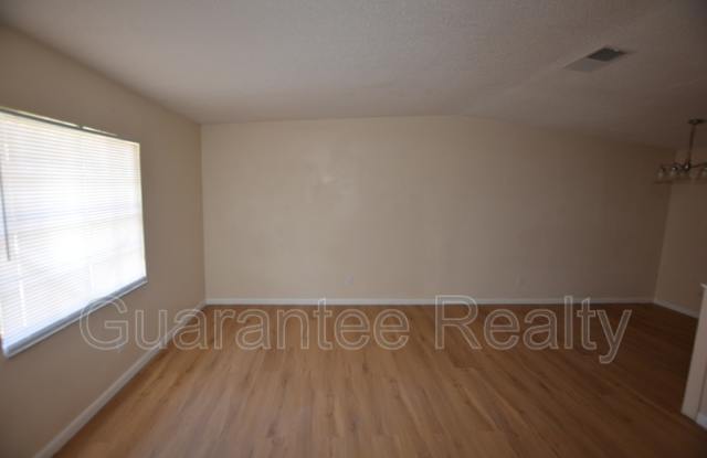 3097 Saint Paul Drive Gallery 4
