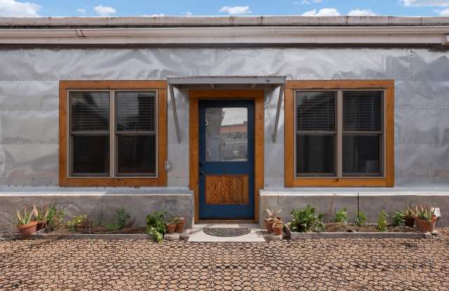 1500 East Madison Street Gallery 4