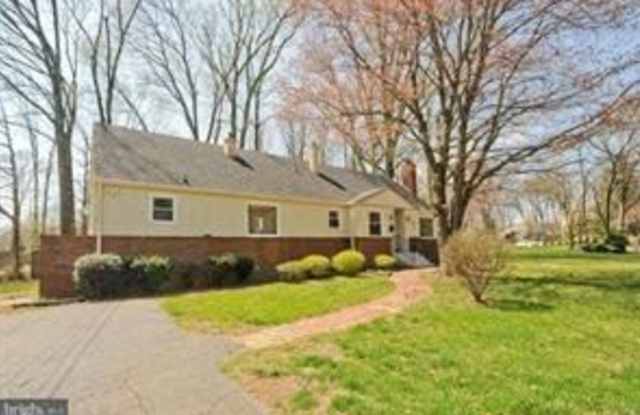3516 Gallows Road - 3516 Gallows Road, Annandale, VA 22003