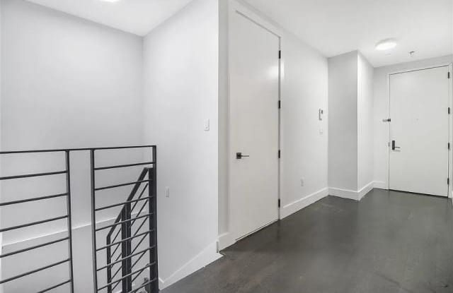 771 Lexington ave Gallery 2