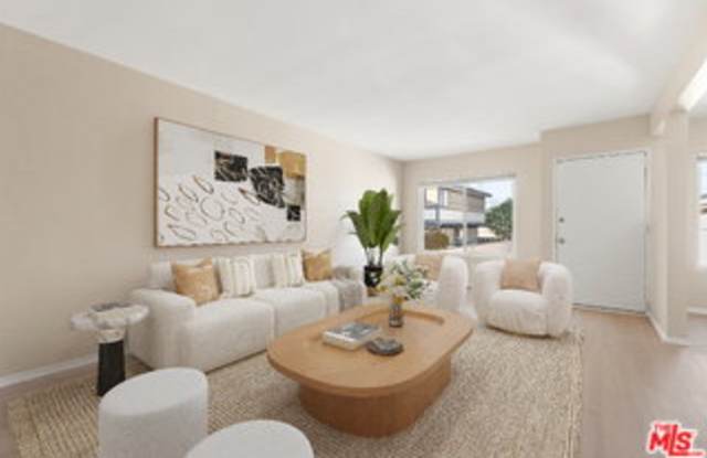 1814 Spreckels Lane Gallery 3