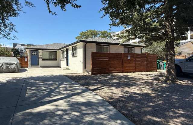 Charming 3BR Duplex in Aurora photos photos