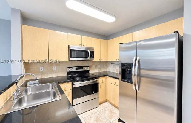 6102 NW 114th Ct Gallery 2