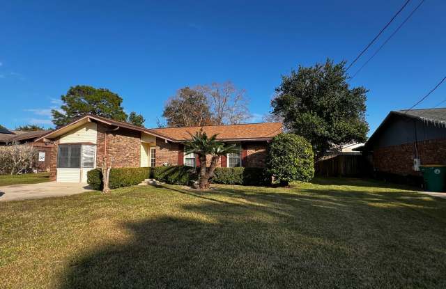 New Listing in Shalimar! photos photos