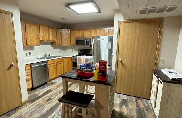 CONDO FOR RENT FROM PRIVATE LANDLORD! photos photos