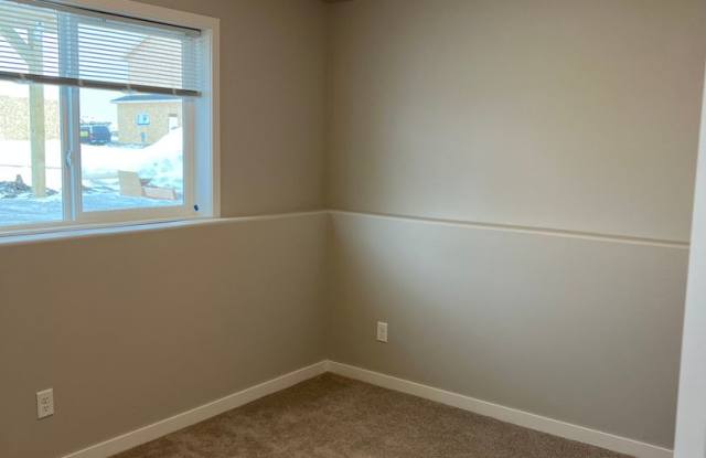 New 3 Bedroom/3 Bathroom House photos photos