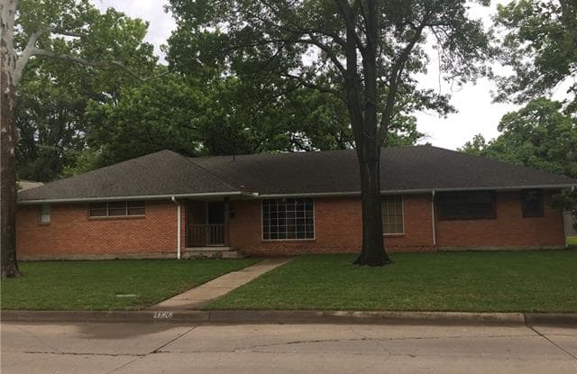 1726 E 15th Street - 1726 East 15th Street, Plano, TX 75074