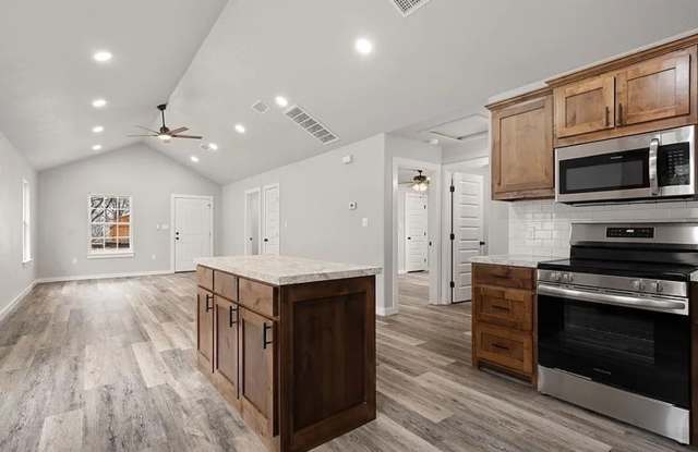Three Bedroom/Two Bath Home photos photos