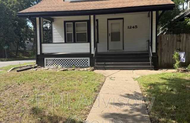 1245 Southwest Boswell Avenue photos photos 1245 Southwest Boswell Avenue photos photos