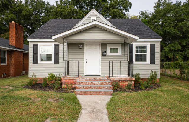 Welcome to this beautiful newly renovated 3-bedroom home! photos photos