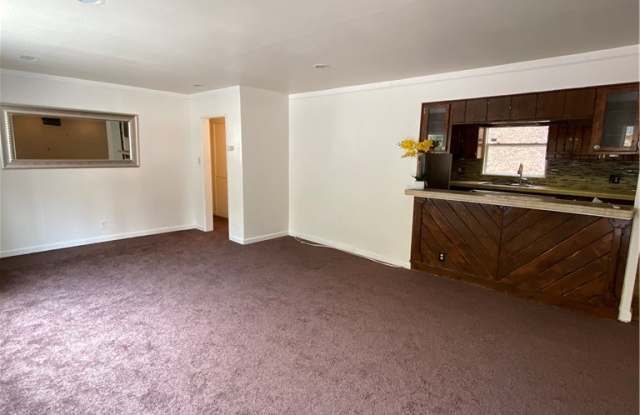 3412 Barham Boulevard Gallery 2