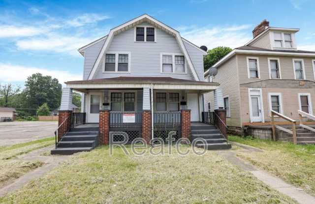 2231 E 5th Ave photos photos