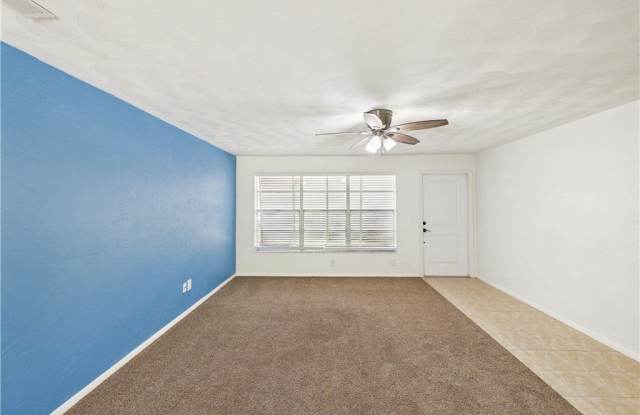 18543 Iris Road Gallery 4