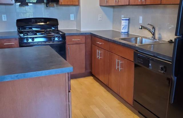 2 bed/1 bath in Brighton - 11 Camelot Court, Boston, MA 02135