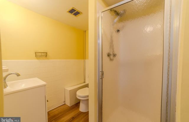 11 E PARK ROAD photos photos