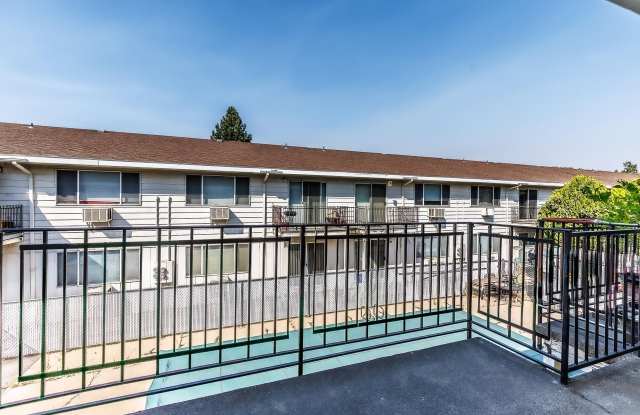 Kathy Ann Apartments Gallery 3