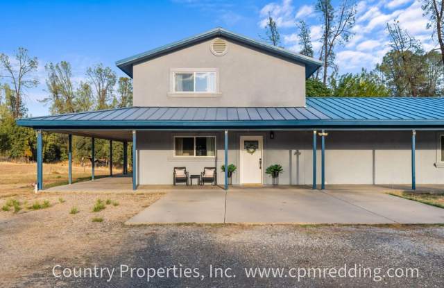 Remodeled Spacious House with Shop on 5 Acres in Redding! photos photos