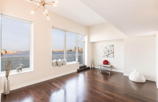1000 AVENUE AT PORT IMPERIAL photos photos